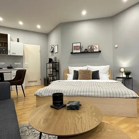 Bellahomes Apartments, Ground Floor, Aircondition, Private Parking, Airport 30 Min Erlensee Exterior foto